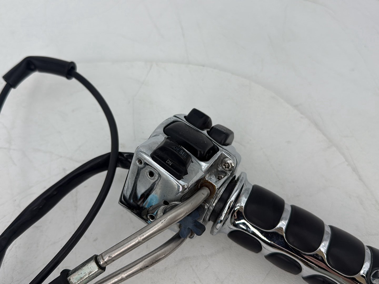1999 - 2006 Harley-Davidson Touring Electra Glide Right Engine Start Kill Switches Controls 71684-06A