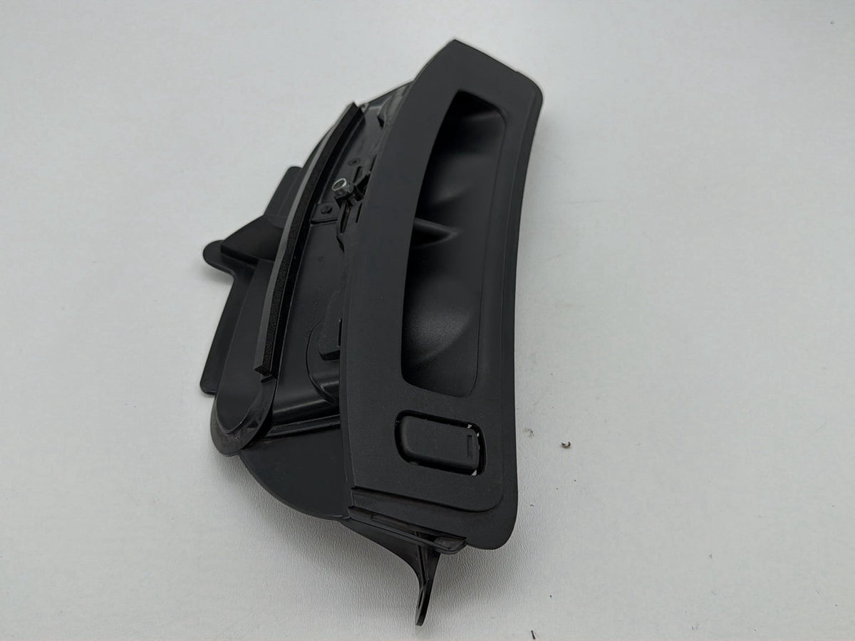 2014 Harley Electra Glide Touring Ultra OEM Front Inner Fairing Air Duct Vent