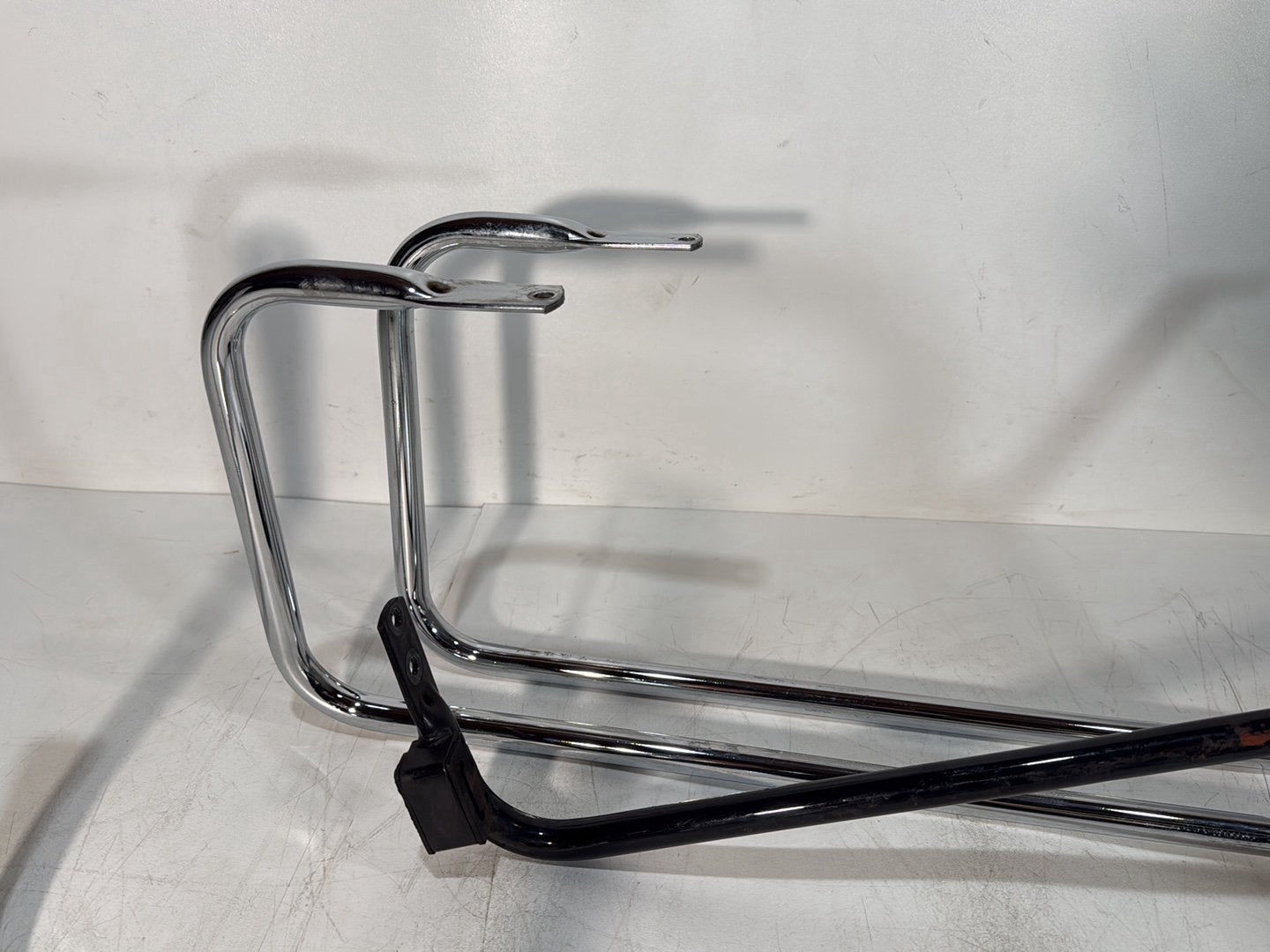 2007 - 2012 Harley-Davidson Touring Electra Glide Ultra Rear Left Right Saddlebag Guard Rails Bar 49193-93