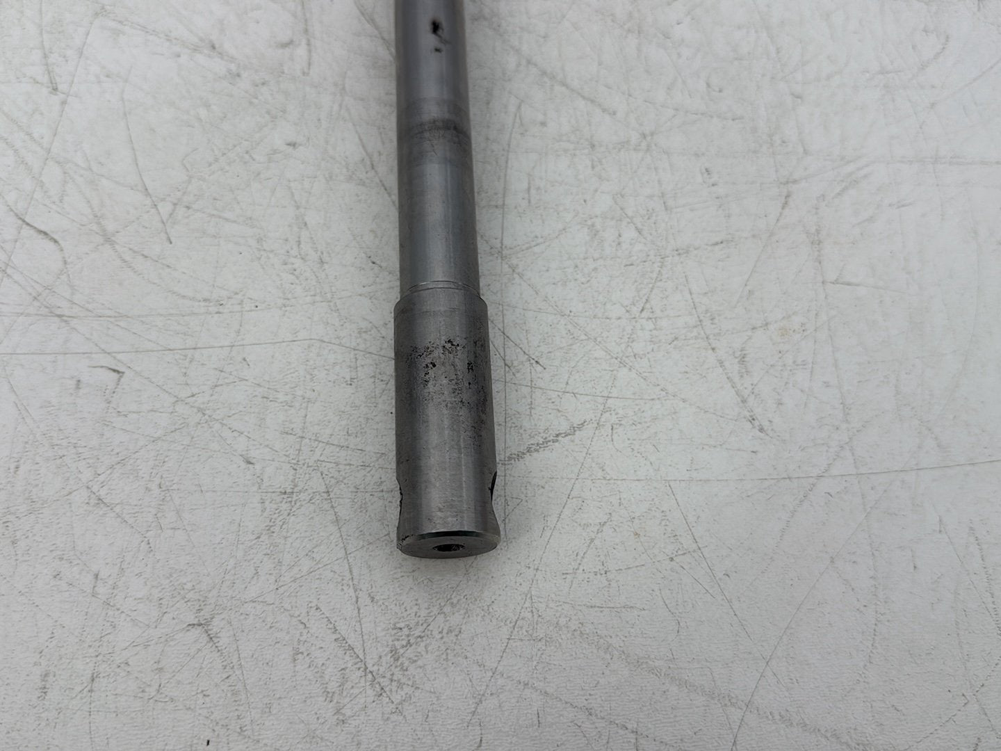 1995 Harley Touring FLHTCI Electra Glide Classic OEM Front Wheel Axle Bolt Shaft