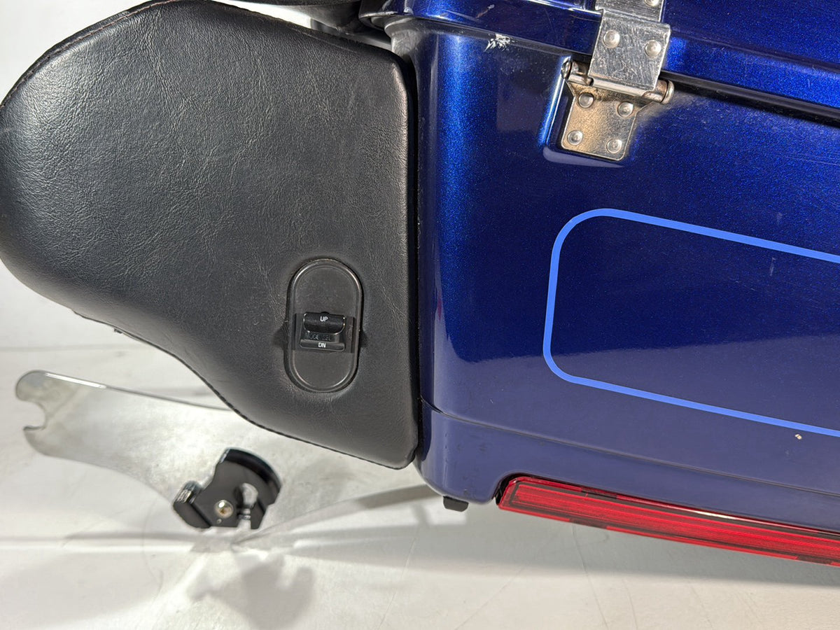 2007 Harley Touring Electra Glide Ultra OEM Pass Backrest Tour Pak Luggage NOKey