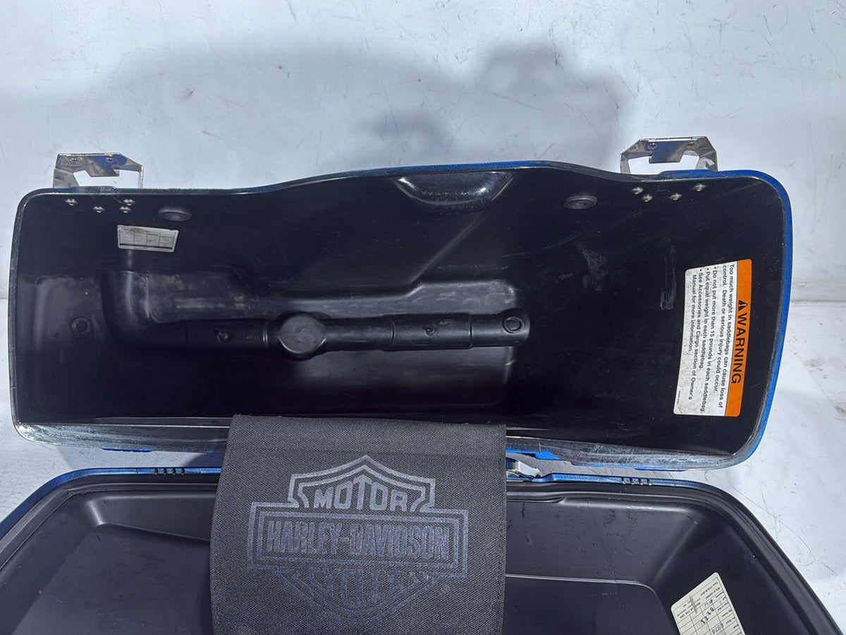 2007 Harley Electra Glide Touring Ultra OEM Right 1 Saddlebag Luggage NO Key