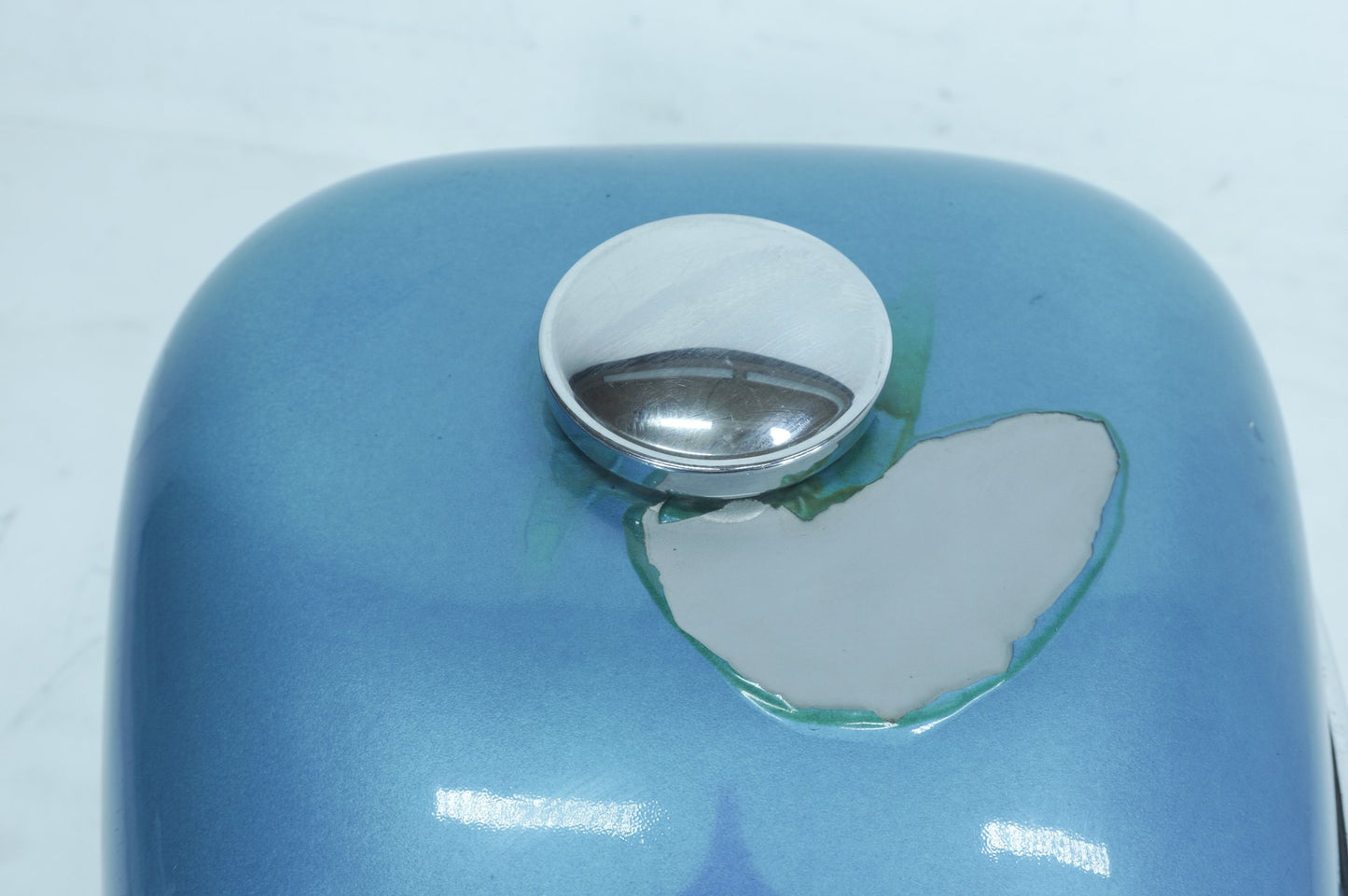 1991 - 2003 Harley-Davidson Sportster  Gas Gasoline Fuel Tank Reservoir  61023-83D