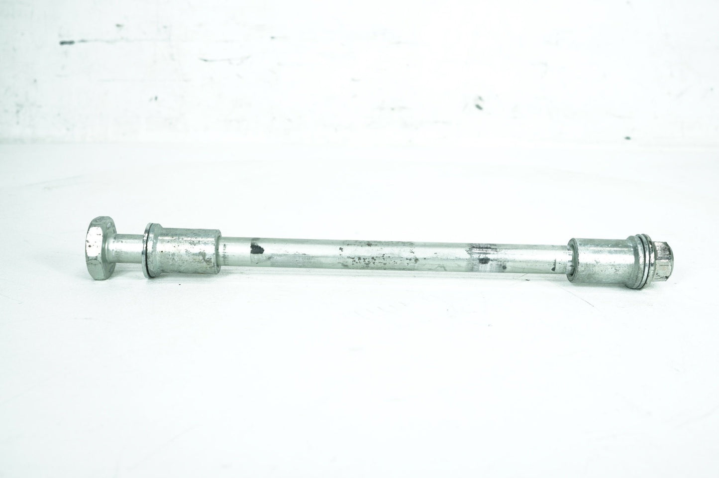 2007 - 2012 Harley-Davidson Softail Heritage Classic Engine Mount Pivot Bolt Shaft 48093-00
