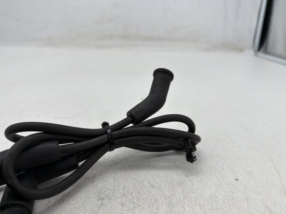 2012 Harley Electra Glide Touring Ultra OEM Ignition Coil Spark Plugs Cable