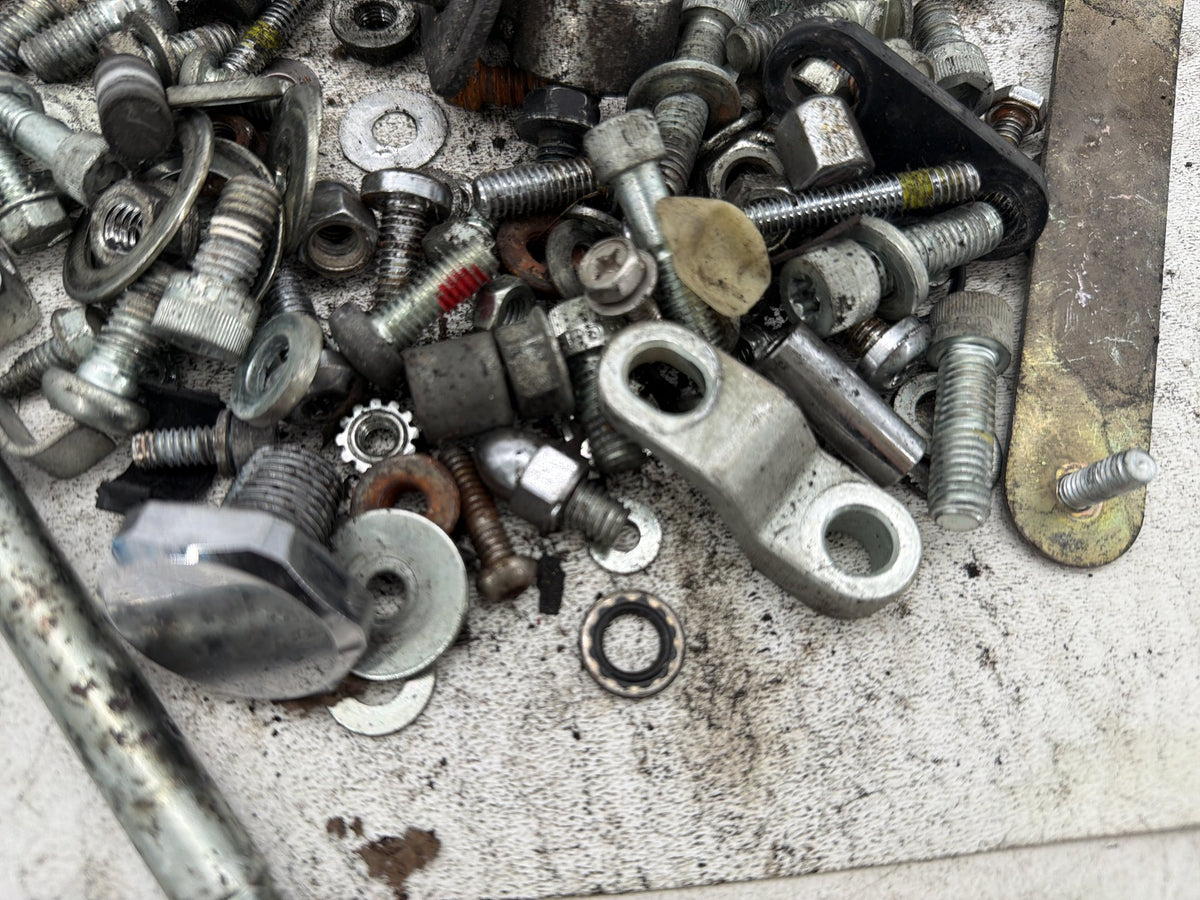 2003 Harley Softail Deuce FXSTDI OEM Hardware Bolts Nuts & Brackets