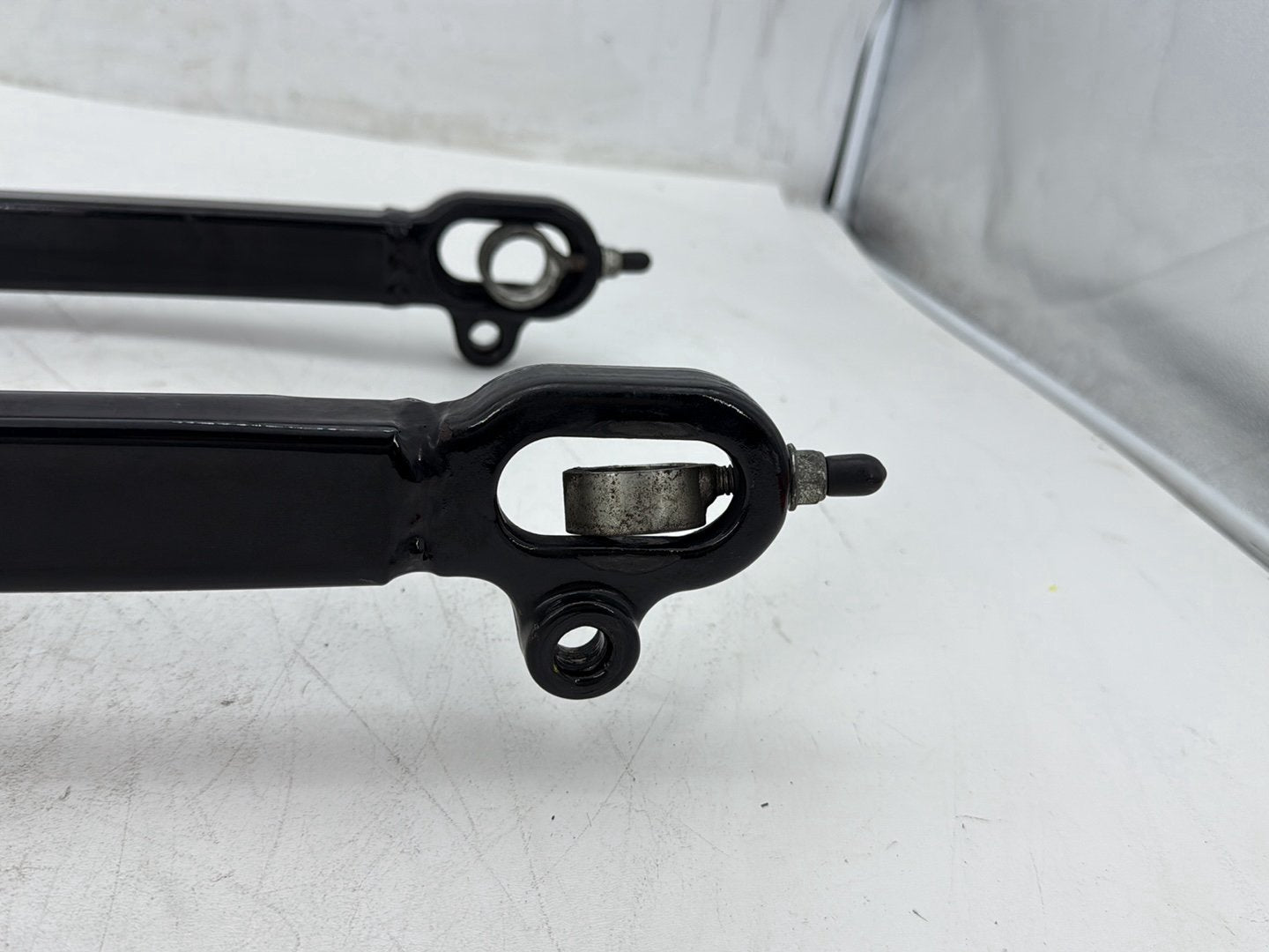 2009 Harley Sportster 883 Low XL883L OEM Rear Fork Swingarm Swing Arm