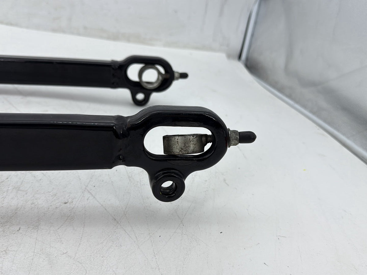 2009 Harley Sportster 883 Low XL883L OEM Rear Fork Swingarm Swing Arm