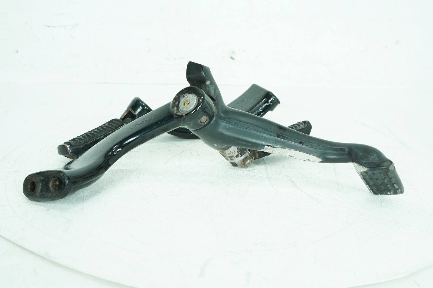 2004 - 2012 Harley-Davidson Sportster Custom Left & Right Driver Step Foot Rest Pegs 42652-04
