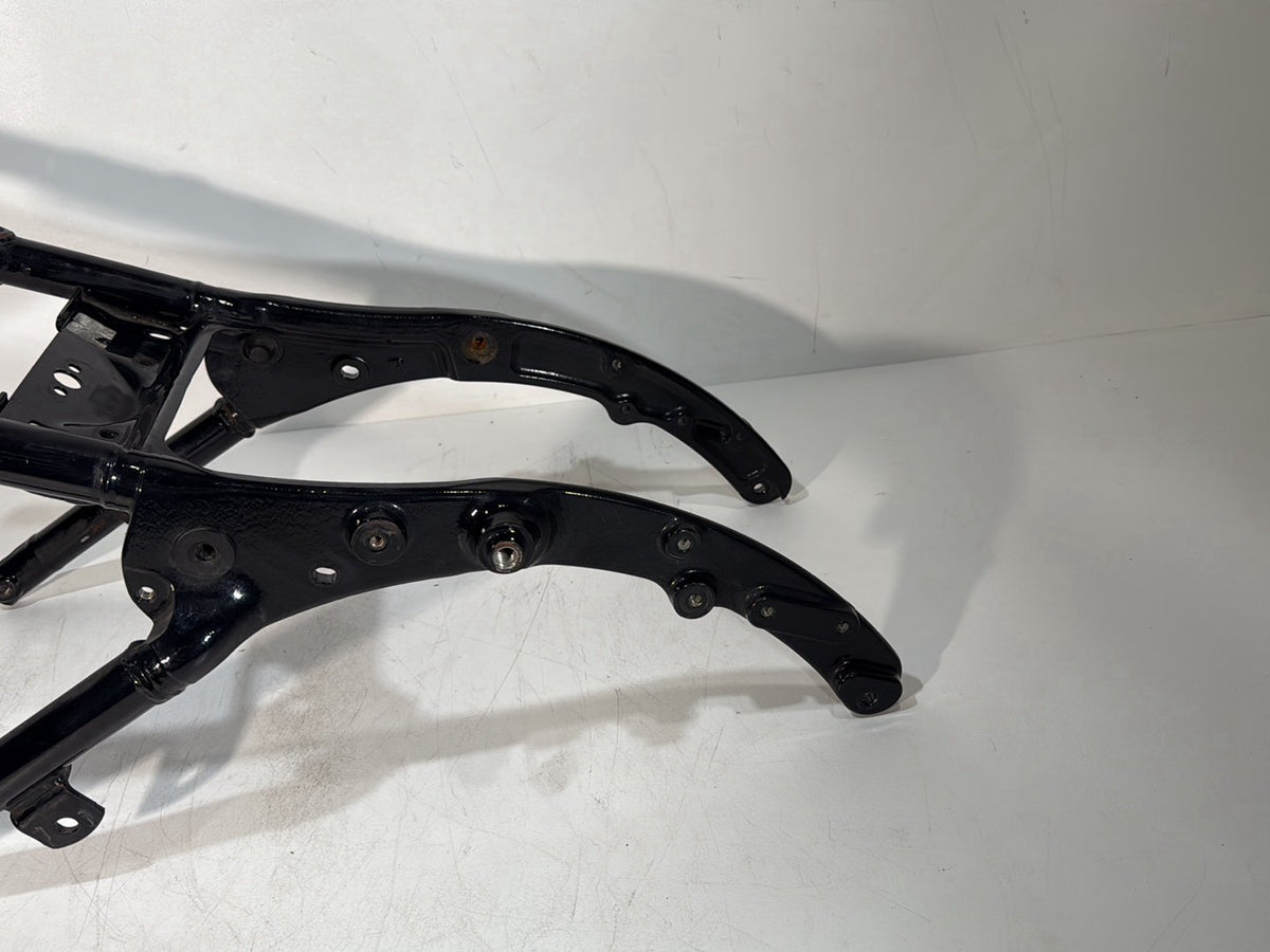 2008 - 2016 Harley-Davidson Touring Electra Glide Ultra Rear Sub Frame Subframe Tail Rail 	48079-09BHP