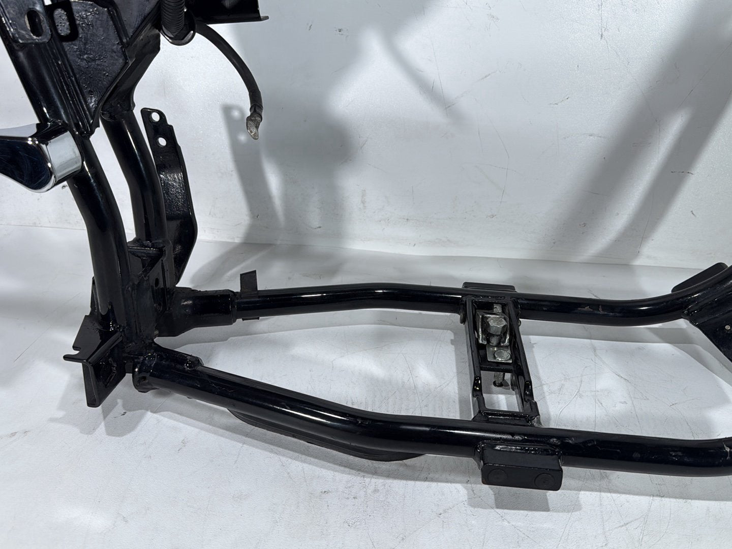 2000 Harley Dyna FXDWG Wide Glide OEM Body Main Frame Chassis CLN CLR