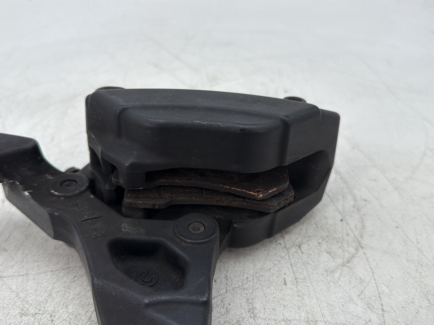 2013 Harley Electra Glide Touring Ultra FLHTCUI OEM Rear Back Brake Caliper w/ Bracket