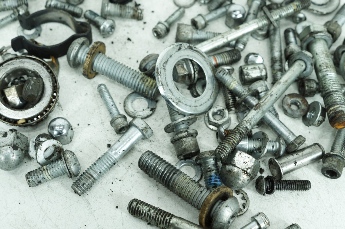 2015 Harley-Davidson Dyna FXDBP - Hardware Bolts Nuts & Brackets