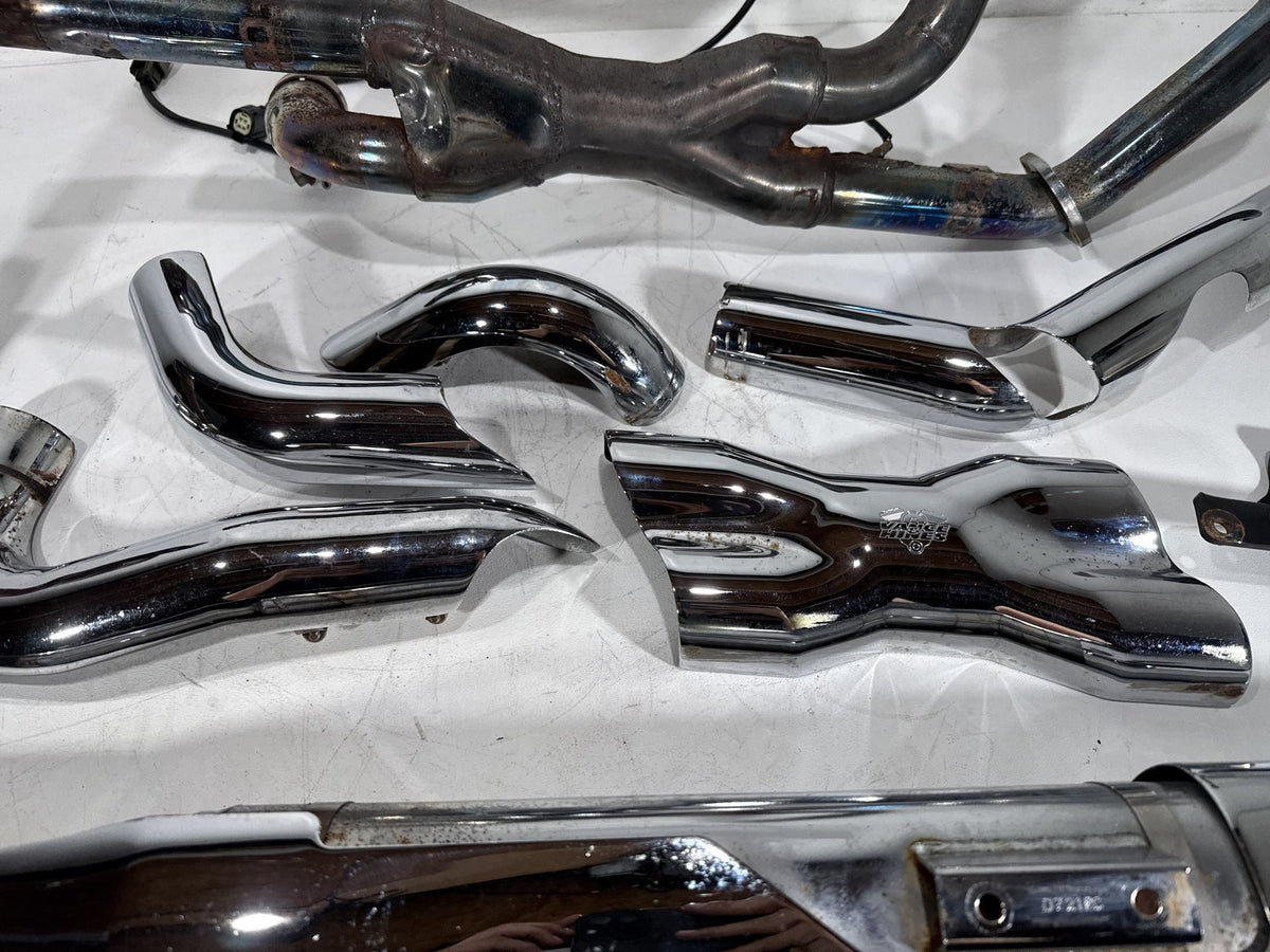 14 Harley Electra Glide Touring Ultra Exhaust Header Pipes Muffler Vance & Hines
