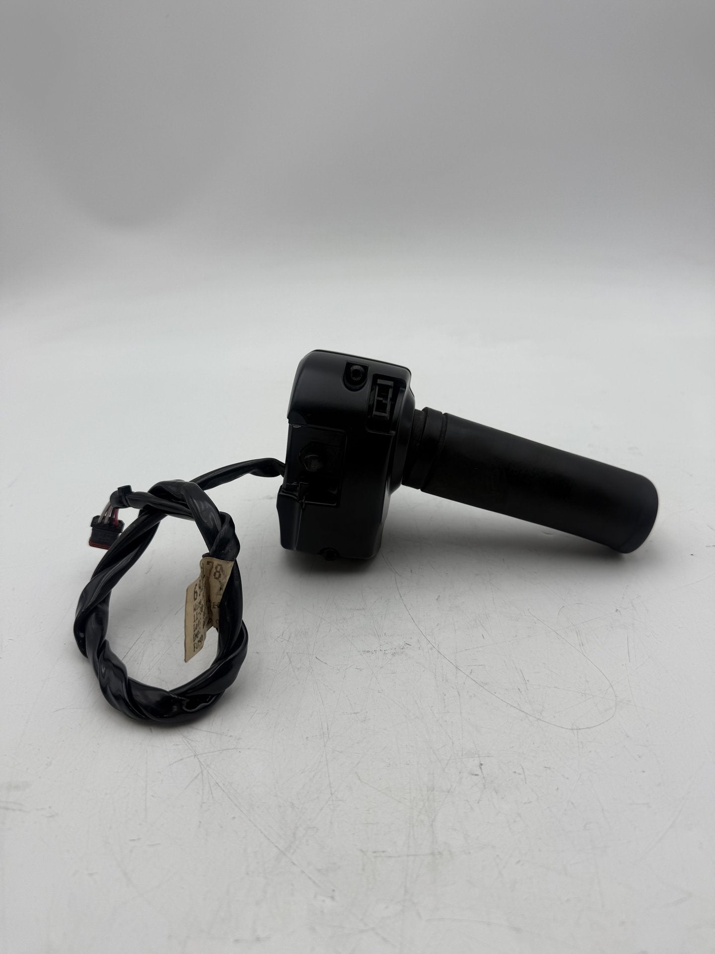 2008 - 2016 Harley-Davidson Touring Street Glide Left Turn Signal Headlight Switches Controls 71500128A