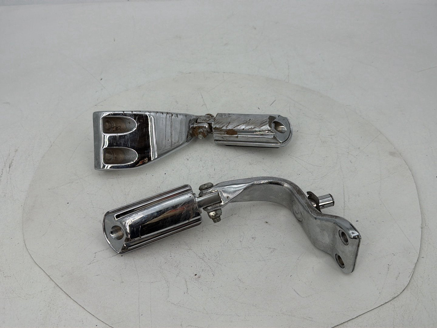 2007 - 2017 Harley-Davidson Dyna Super Glide Custom Left & Right Driver Step Foot Rest Pegs 50639-90A
