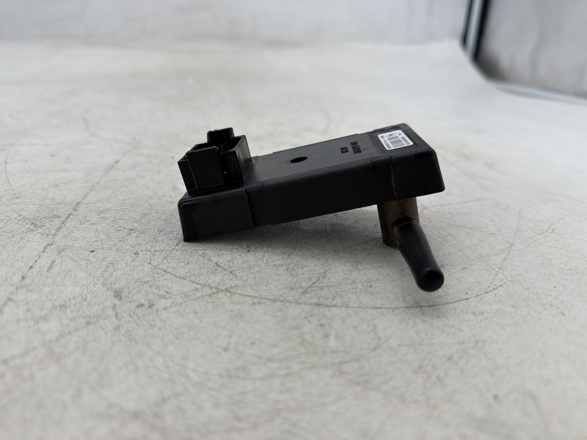 2009 Harley Electra Glide Touring CVO Screamin Eagle OEM Saddlebag Power Lock Receiver Module 76524-08