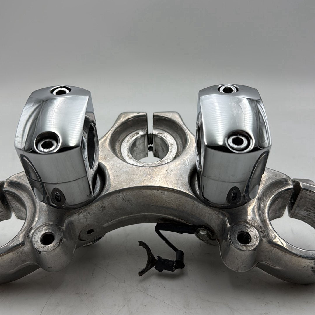 1999 - 2006 Harley-Davidson Dyna Low Rider Front Fork Upper Triple Tree Clamps 45739-87