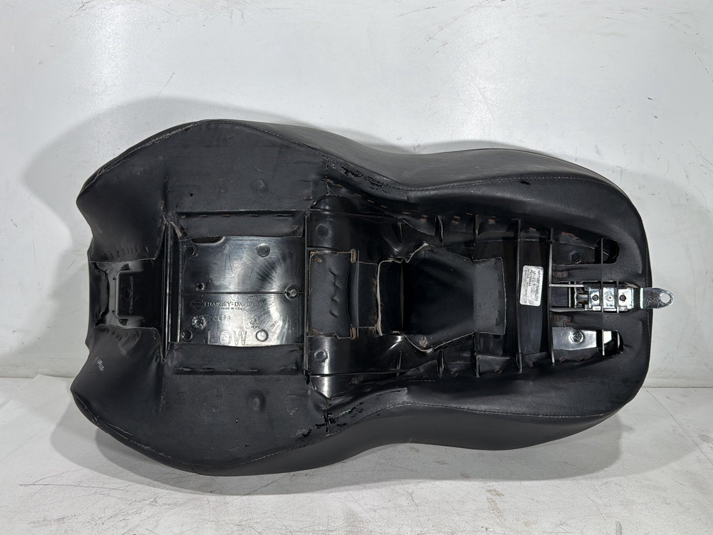 2016 Harley Electra Glide Touring Ultra OEM Passenger Rider Driver Seat Saddle