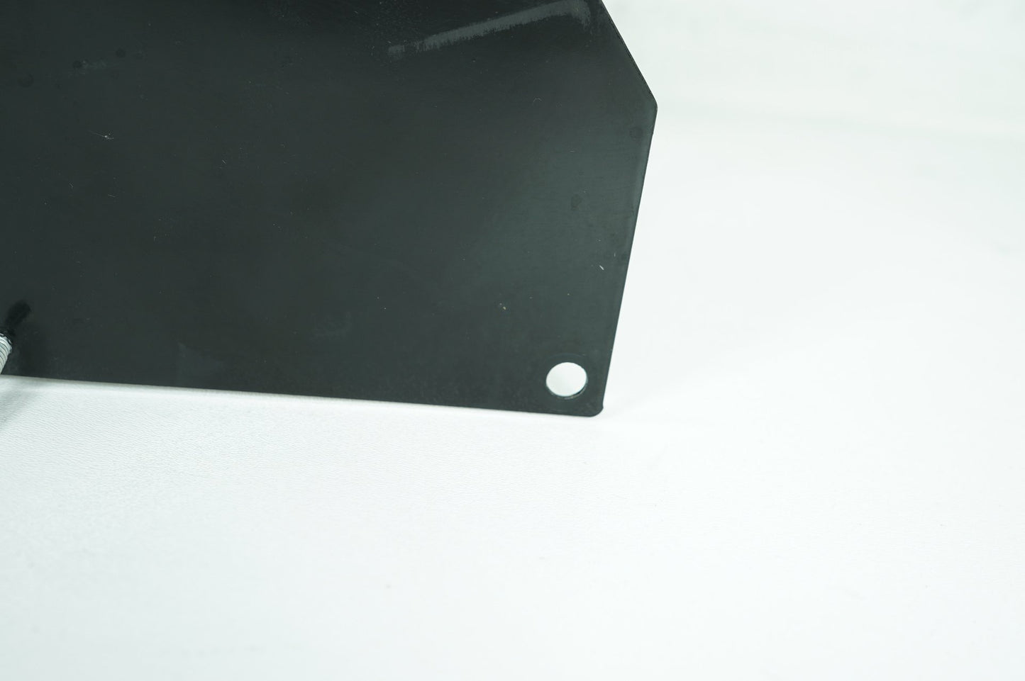 2000 - 2006 Harley-Davidson Touring CVO Screamin Eagle Road King Battery Tray Bracket Holder Carrier 66281-02A