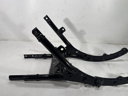 2018 Harley Electra Glide Touring Ultra Rear Back Sub Frame Rail Bar 48079-09BHP