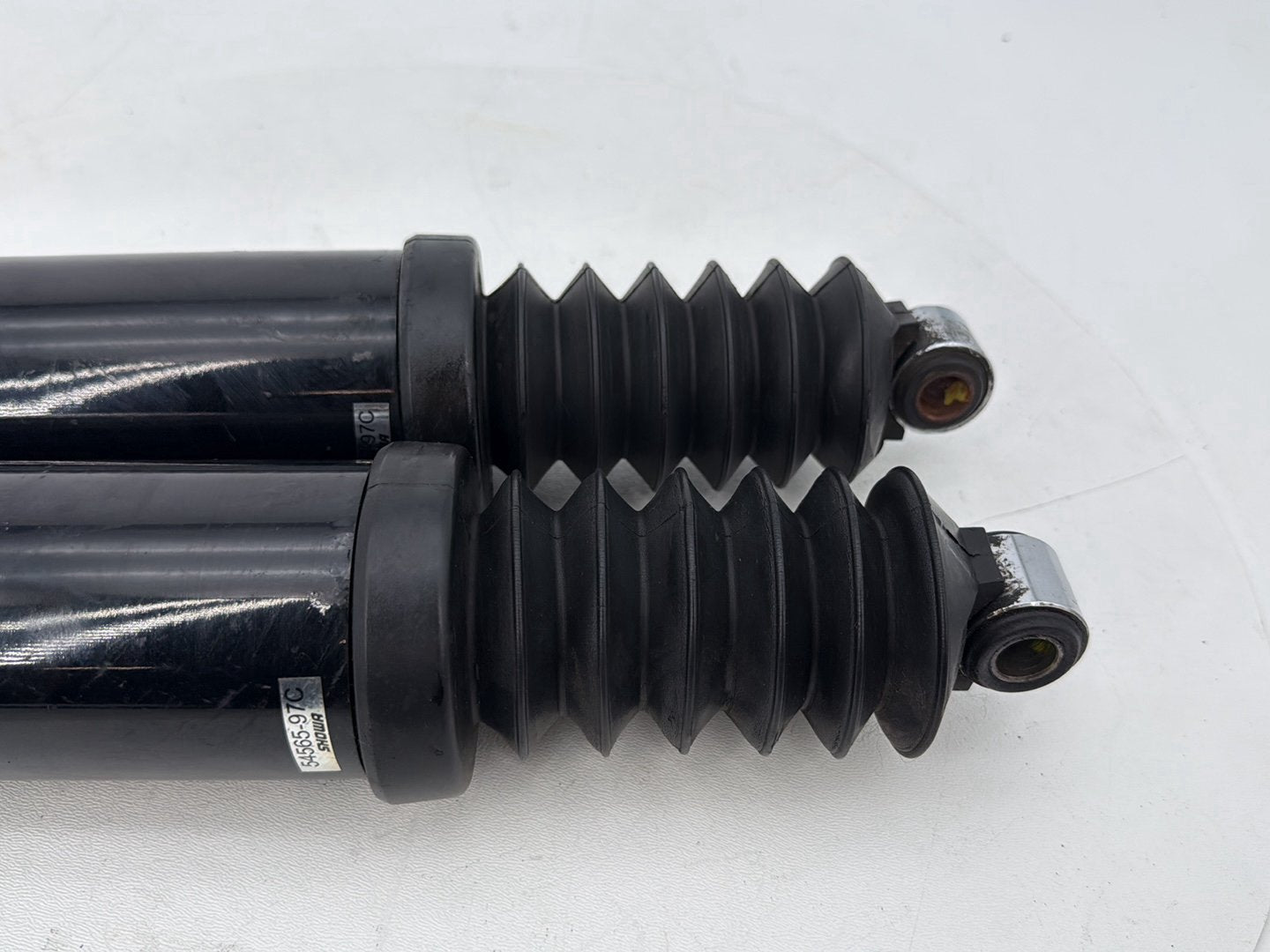 1999 - 2006 Harley-Davidson Touring Electra Glide Rear Left Right Shock Absorbers 54565-97C