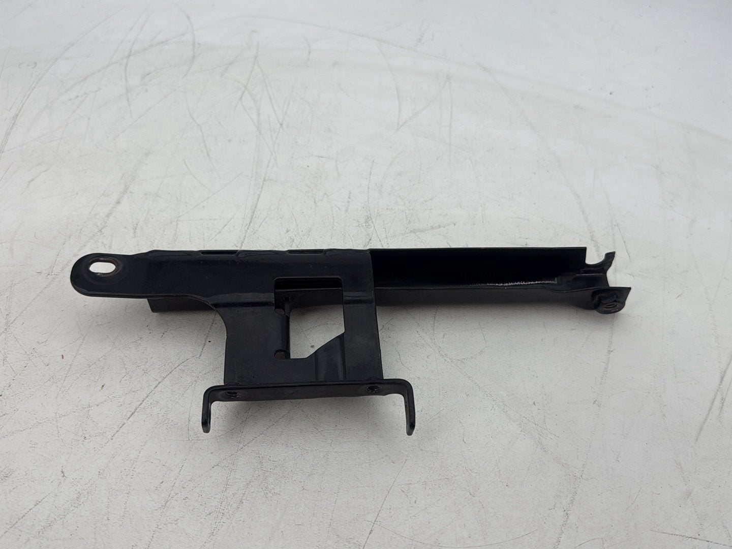 2005 Harley Heritage Softail Classic OEM Seat Bracket Mount Support Mounting