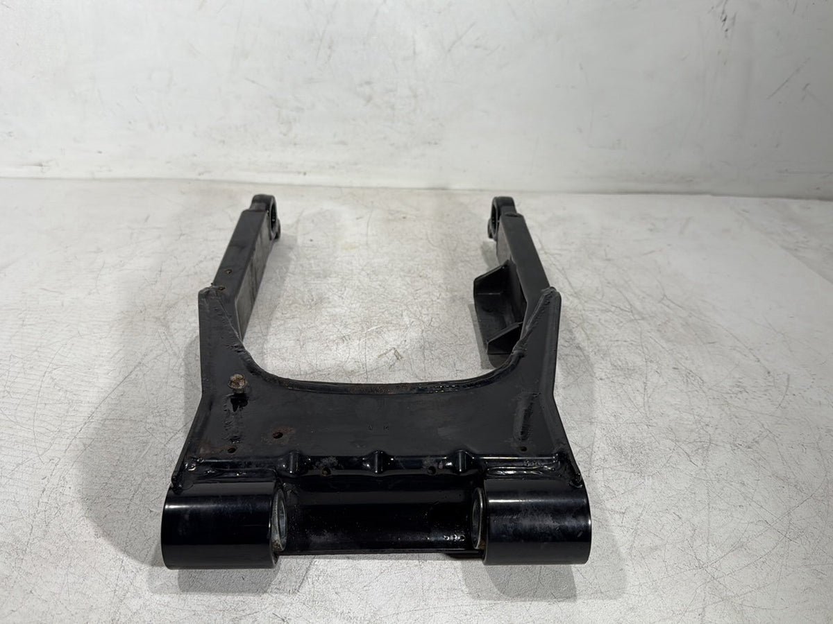 2006 Harley Electra Glide Touring Ultra FLHTCUI OEM Rear Fork Swingarm Swing Arm