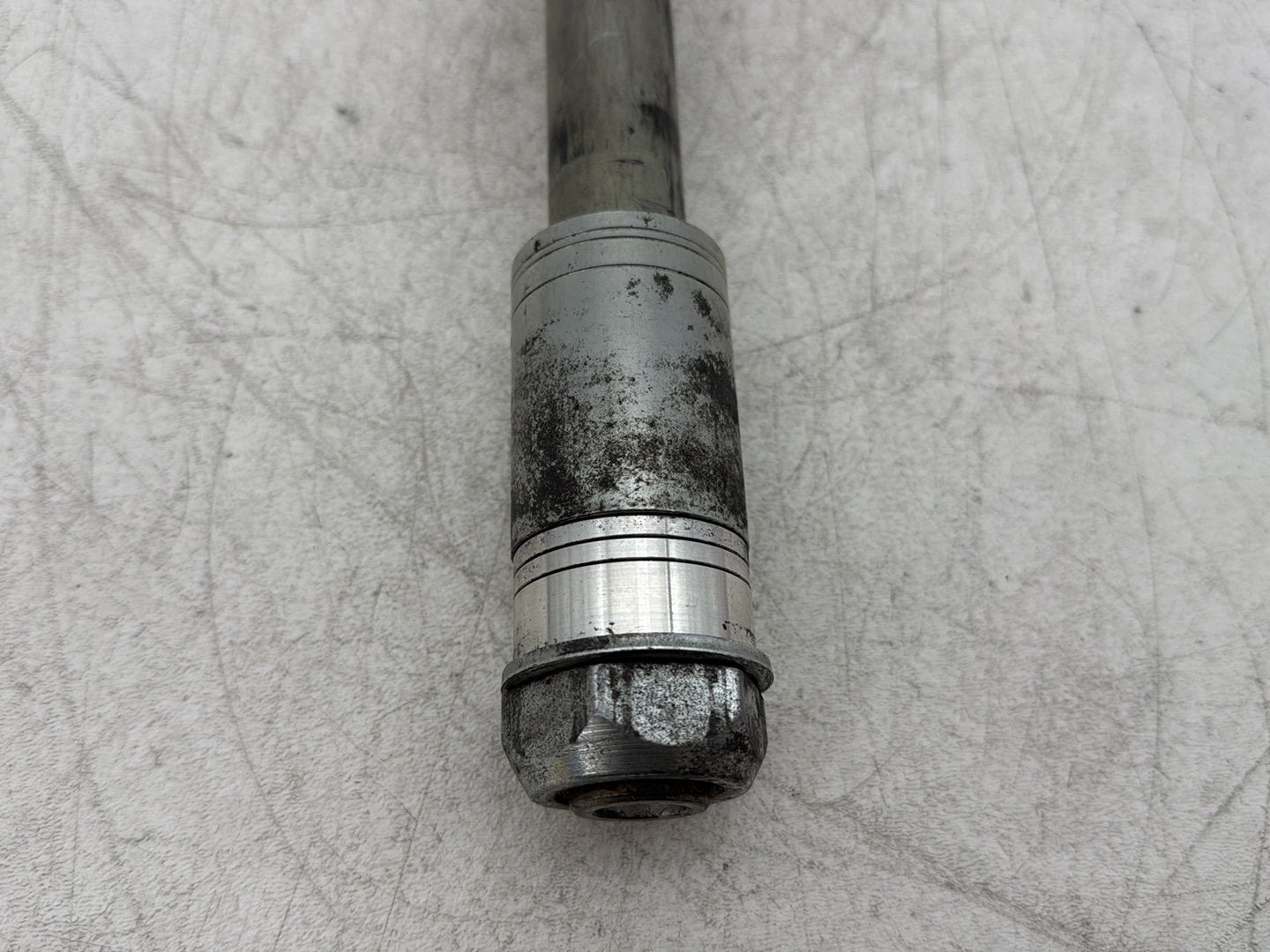 2010 Harley Dyna Fat Bob FXDF OEM Rear Wheel Axle Bolt Shaft