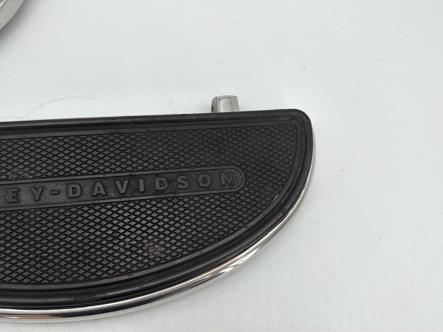 2011 Harley Heritage Softail Classic FLSTC OEM Left Right Driver Floorboard Foot Rest