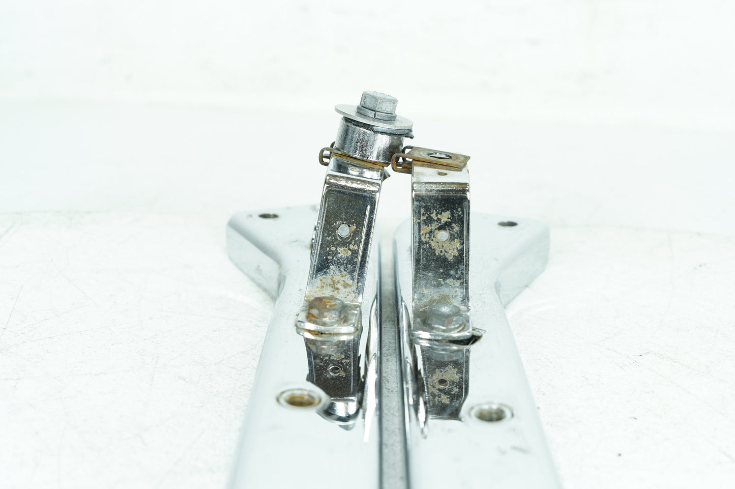 1984 - 1998 Harley-Davidson Touring Electra Glide Sport Rear Left & Right Saddlebag Fender Support 90718-79C