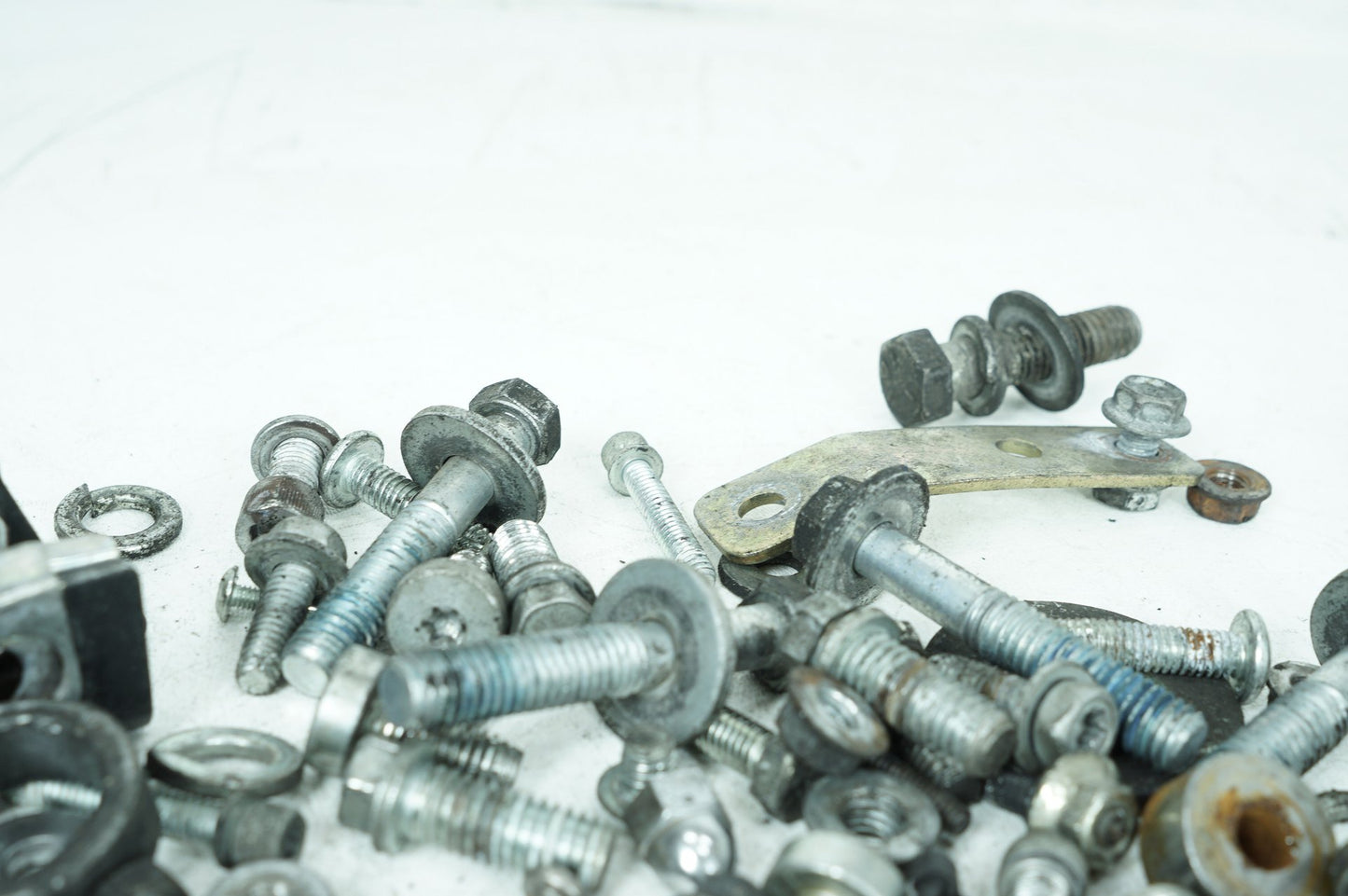 2007 - 2012 Harley-Davidson Touring CVO Electra Screamin Eagle Hardware Bolts Nuts & Brackets