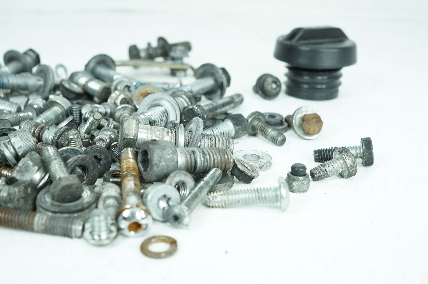 2007 - 2012 Harley-Davidson Touring CVO Electra Screamin Eagle Hardware Bolts Nuts & Brackets