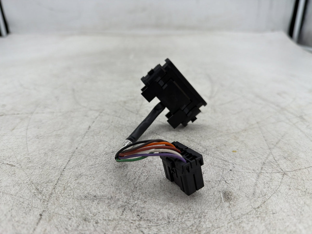 2013 Harley Street Glide Touring FLHX OEM Dash Indicator Lamp Wire Plug In