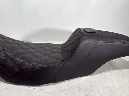2011 Harley Street Glide Touring FLHX OEM Passenger Rider Driver Seat Saddle