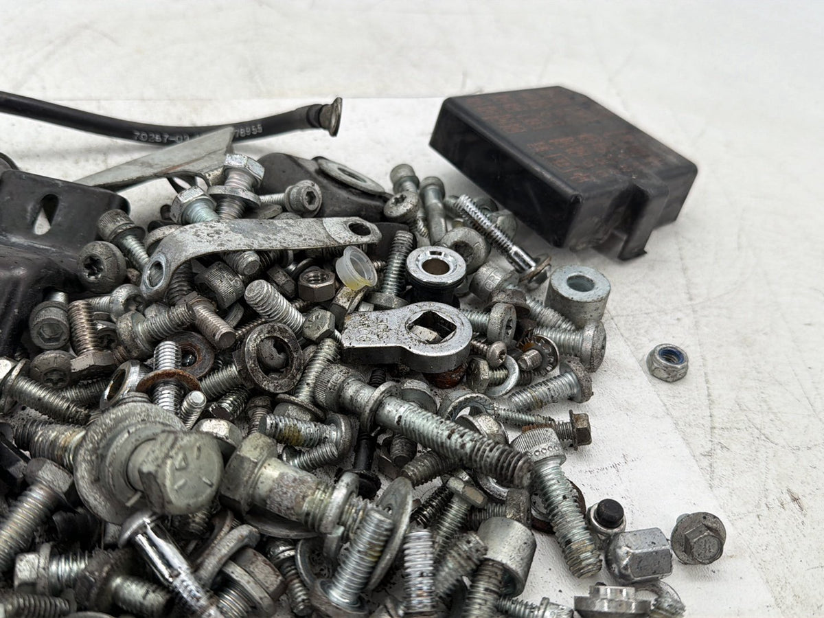 10 Harley Electra Glide Touring Ultra FLHTCU OEM Hardware Bolts Nuts & Brackets