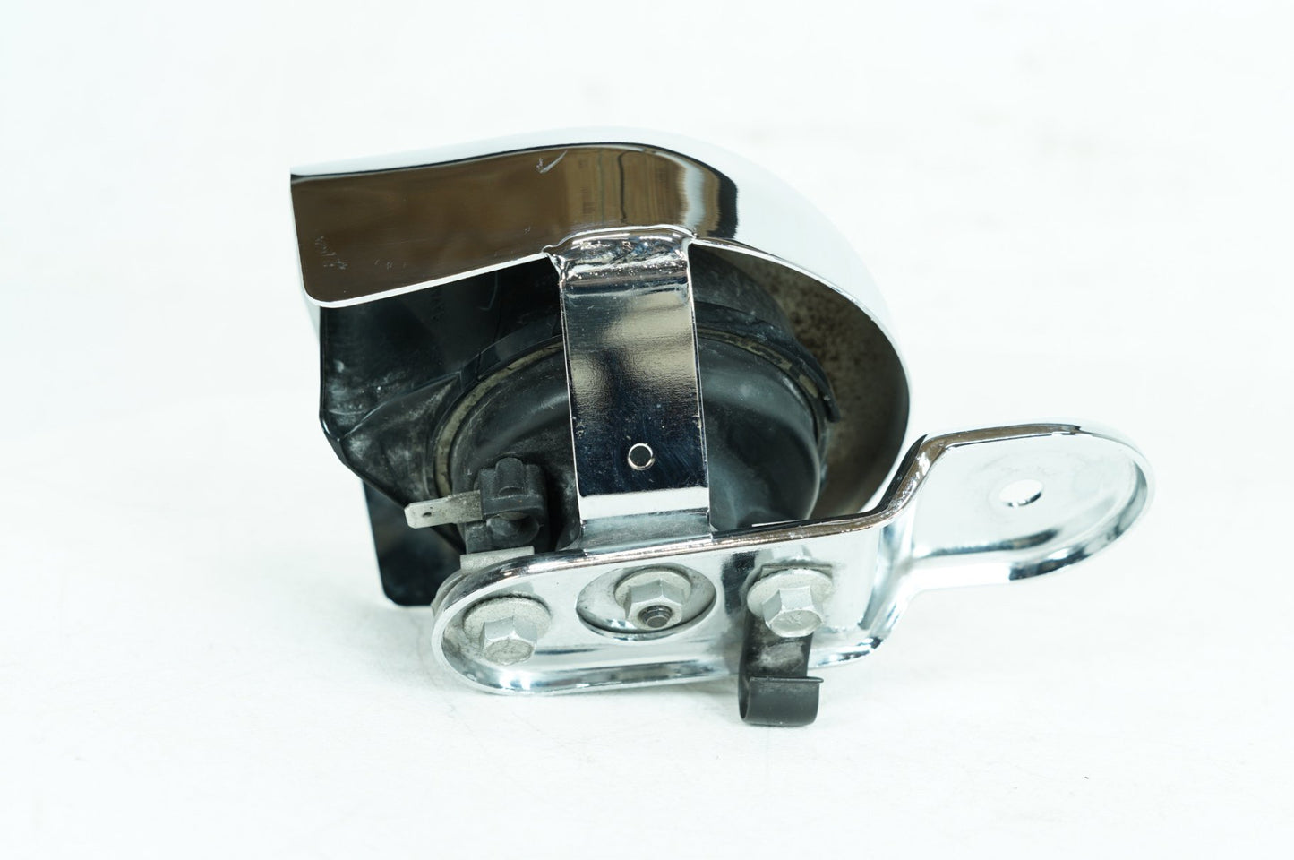 2007 - 2012 Harley-Davidson Touring Electra Glide Ultra Horn Signal Klaxon Chrome Cover  	69012-93A