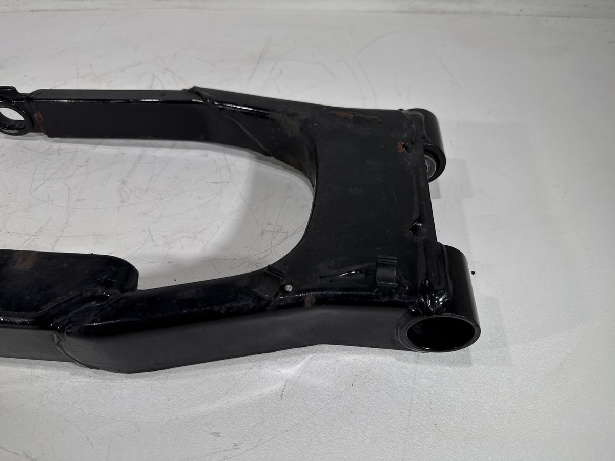 2006 Harley Road King Touring Custom OEM Rear Fork Swingarm Swing Arm