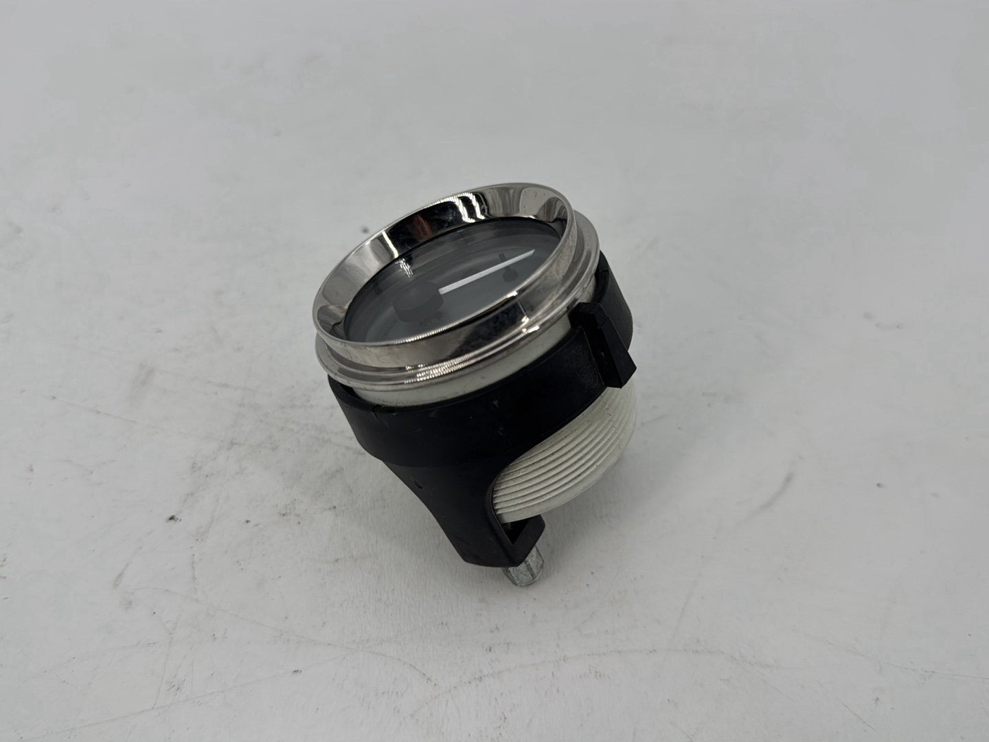 2007 - 2012 Harley-Davidson Touring Road Glide Battery Volt Meter Gauge 	75167-01A