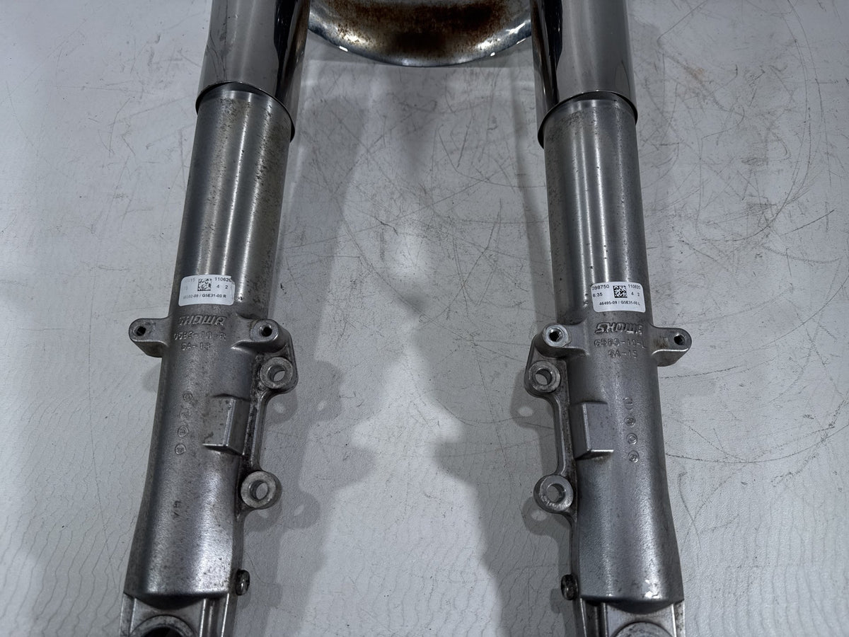 2012 Harley Electra Glide Touring Ultra OEM Front Triple Tree Set & LH RH Fork Legs Sliders