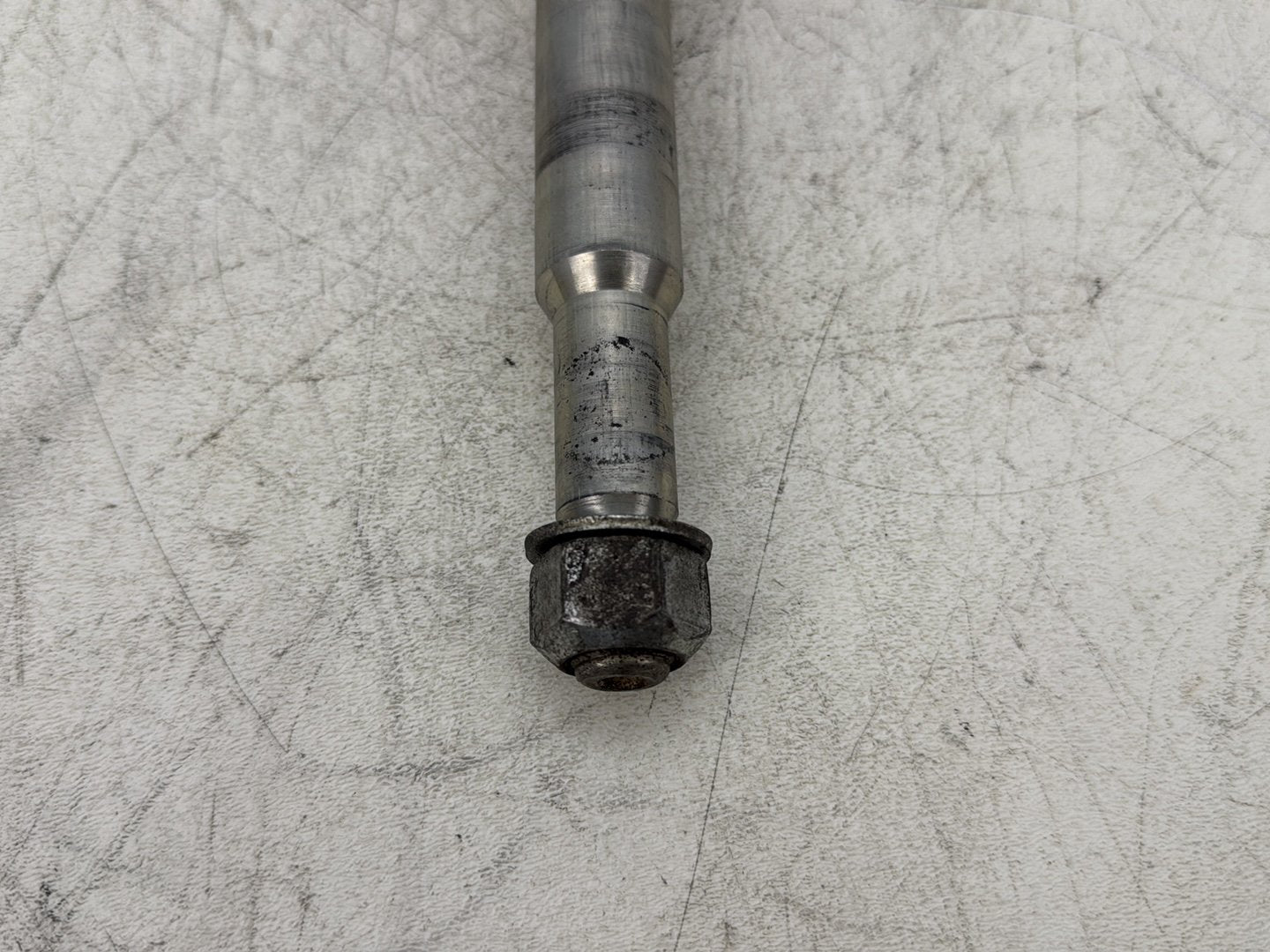 2012 Harley Dyna Super Glide Custom FXDCI OEM Front Wheel Axle Bolt Shaft