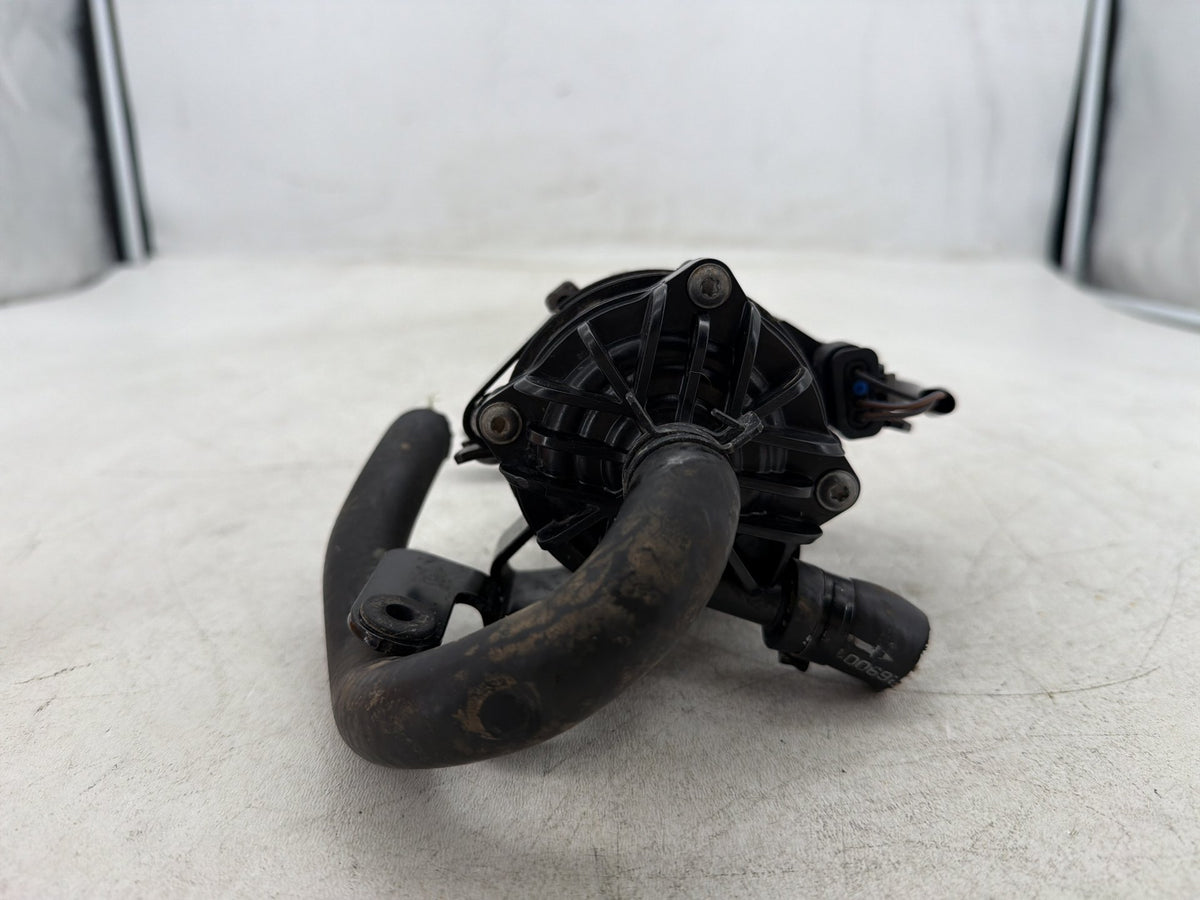 2015 Harley Electra Glide Touring Ultra Engine Coolant Motor Water Pump