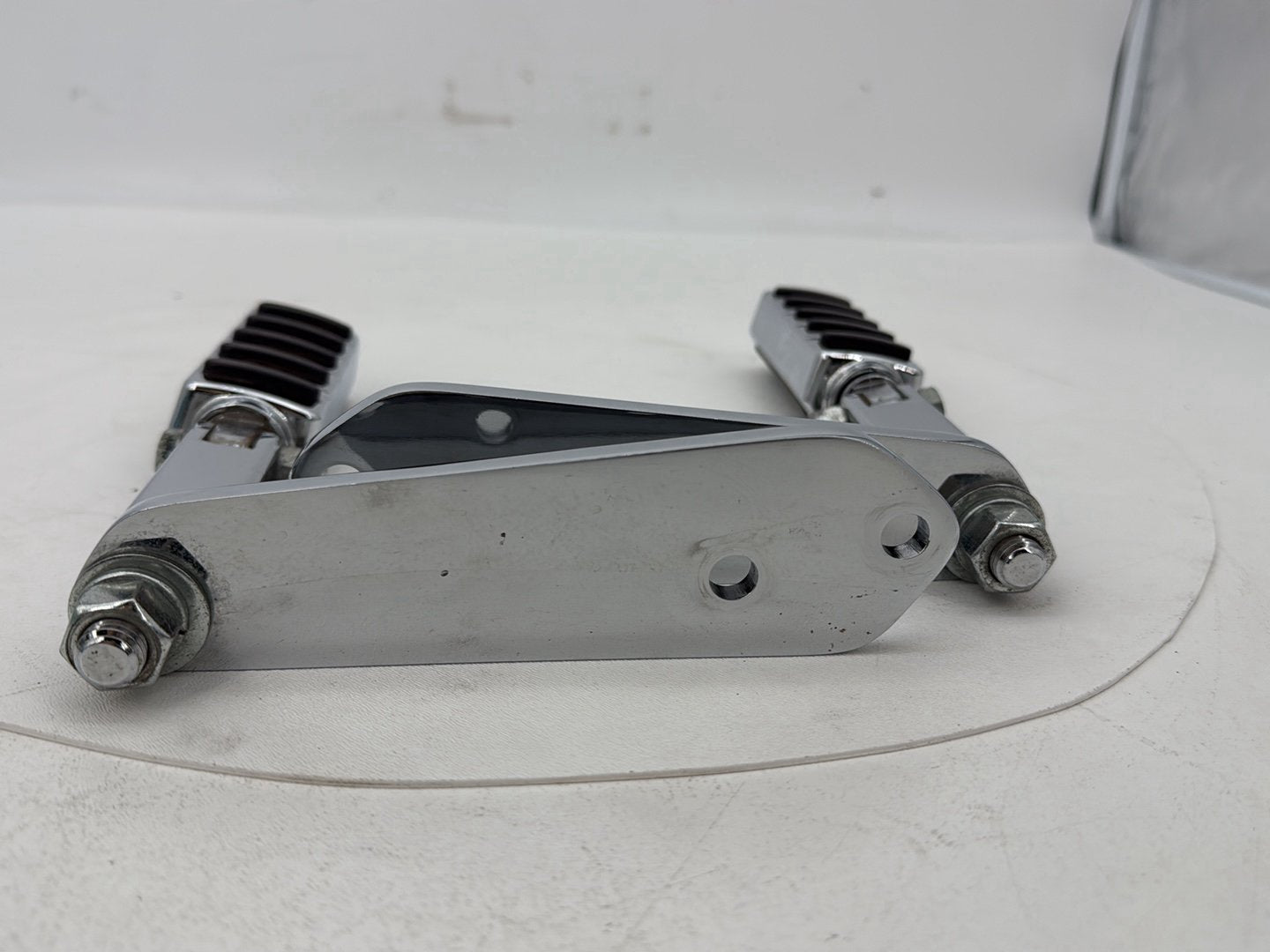 1999 - 2006 Harley-Davidson Dyna Low Rider Left & Right Driver Step Foot Rest Pegs 49354-01