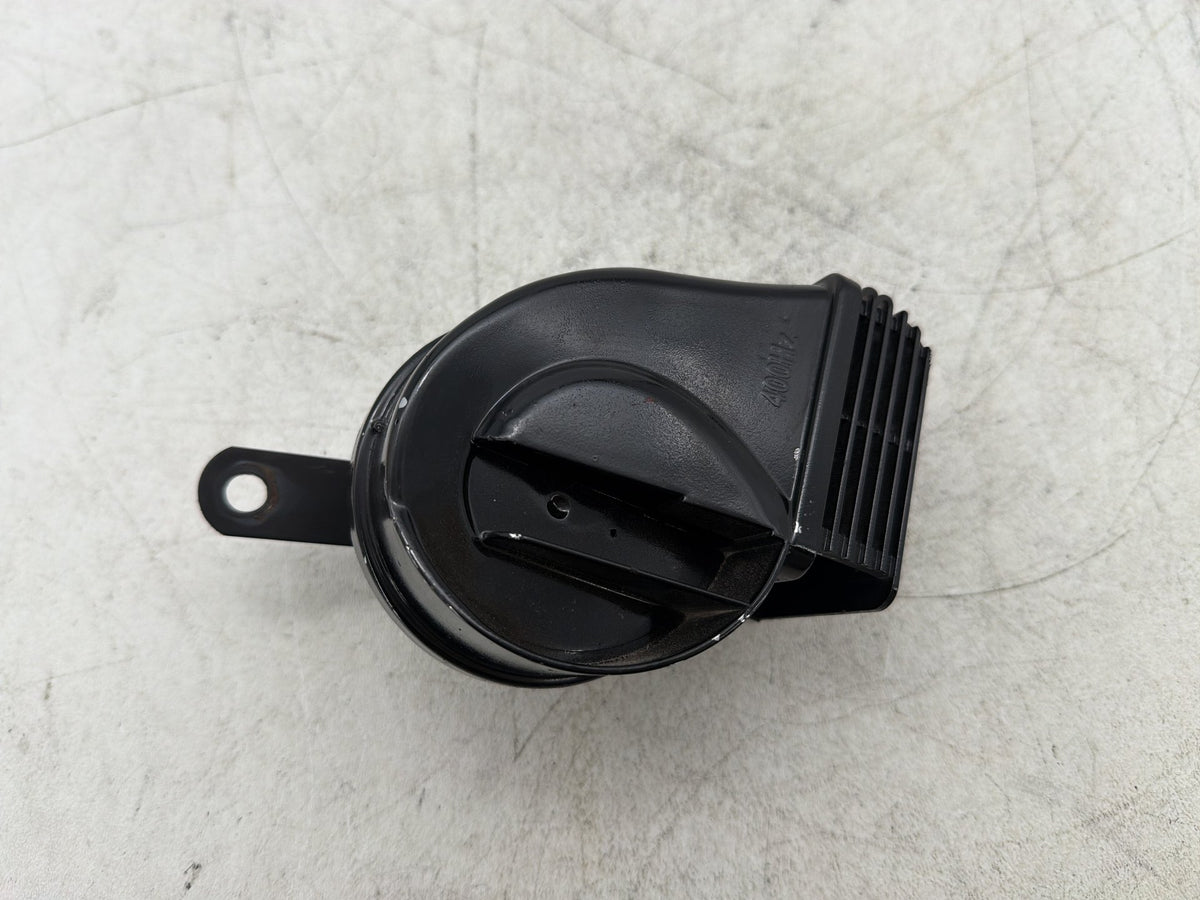 2010 Harley Road King Touring Police OEM Signal Horn Klaxon Beep 69060-90F