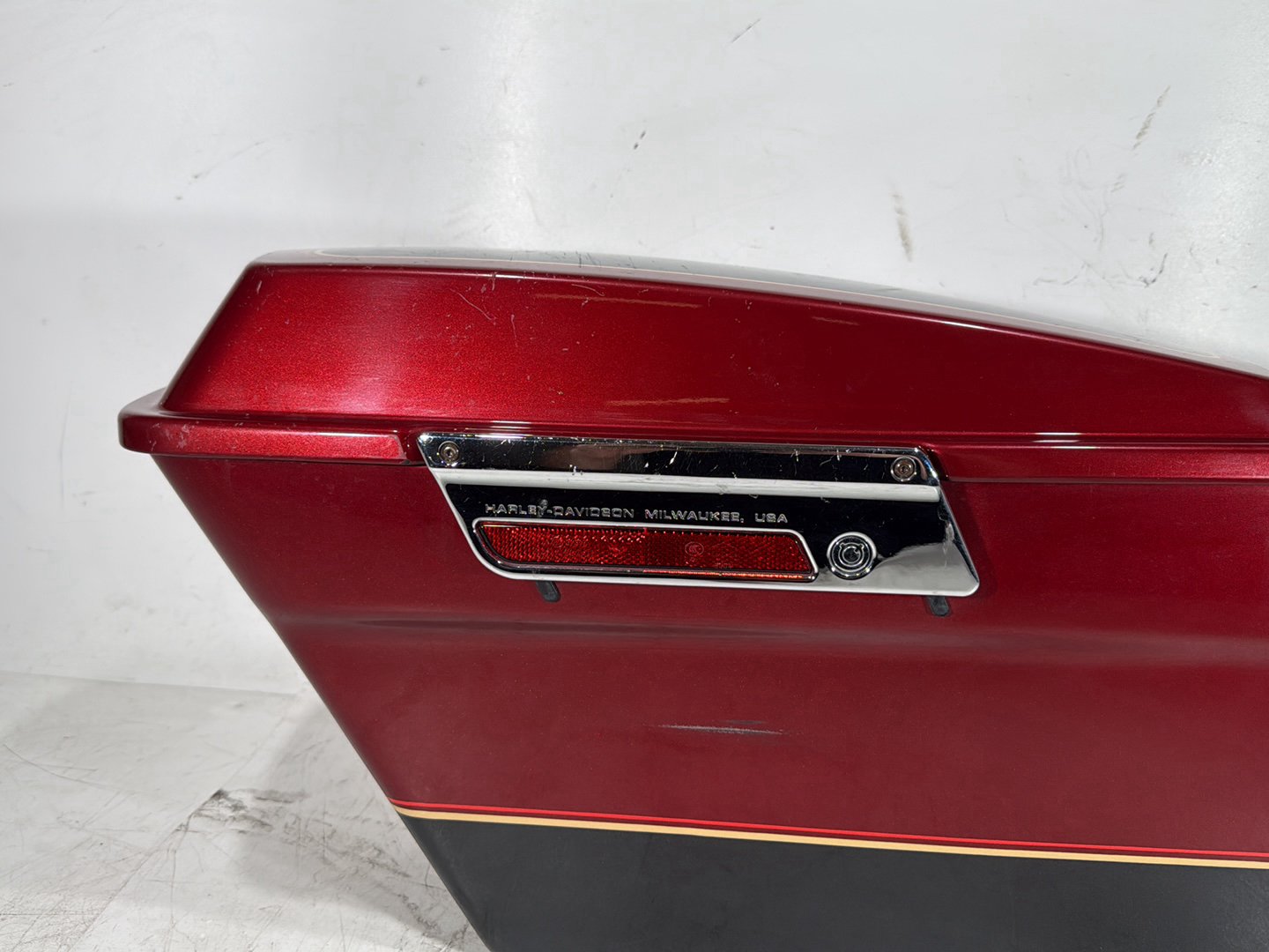 2007 Harley Touring FLHTC Electra Glide Classic OEM Left 1 Saddlebag Luggage NO Key