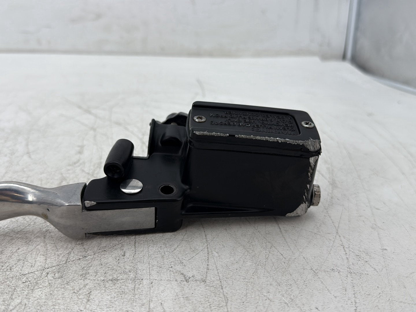 1995 Harley Road King Touring FLHR OEM Front Right Brake Lever Master Cylinder