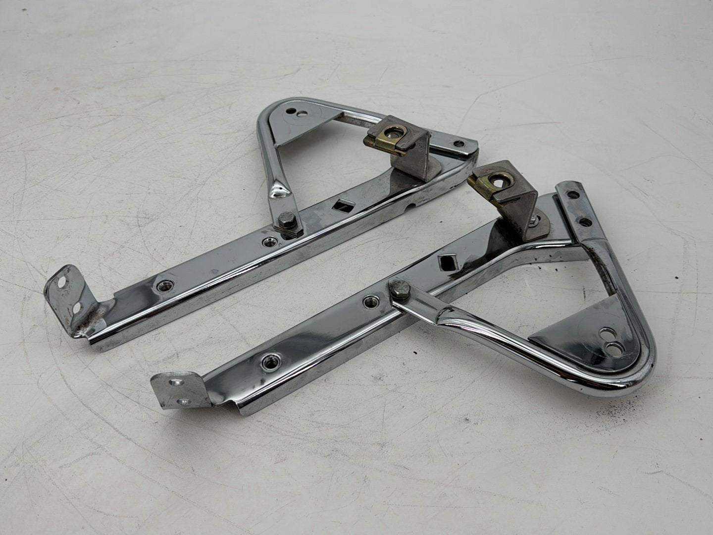 1999 - 2006 Harley-Davidson Touring Electra Glide Classic Left Right Saddlebag Fender Struts Brackets 90718-79C