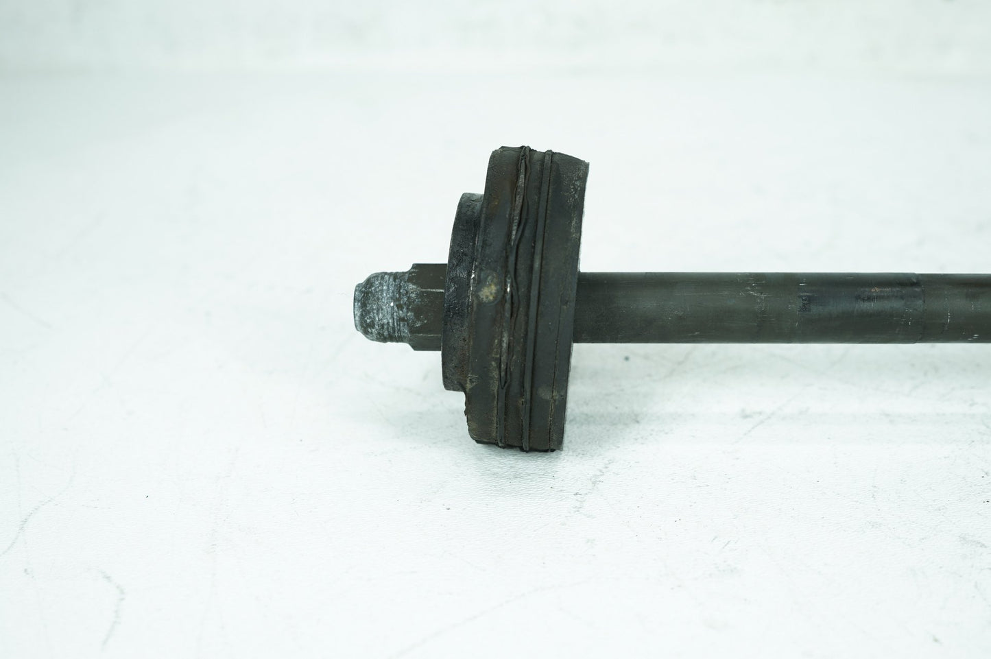 1999 - 2006 Harley-Davidson Touring Road King Police Engine Mount Pivot Bolt Shaft 47492-89A