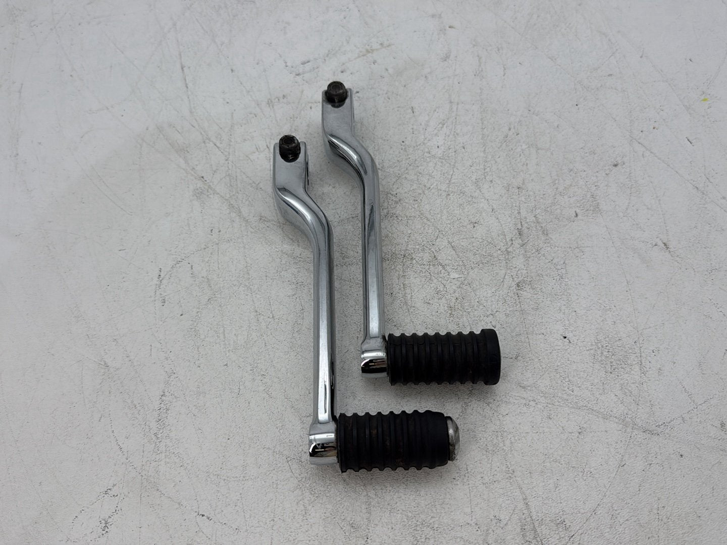 18 Harley Electra Glide Touring Ultra FLHTCU OEM Gear Shifter Lever Pedal Pedals