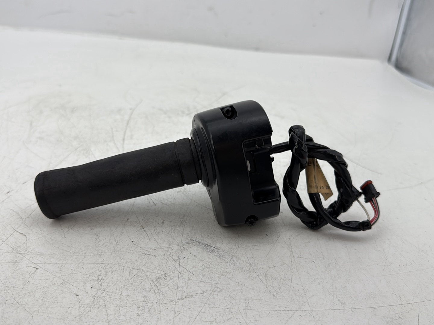 2014 Harley Street Glide Touring FLHXS OEM Right Engine Start Kill Switches Controls